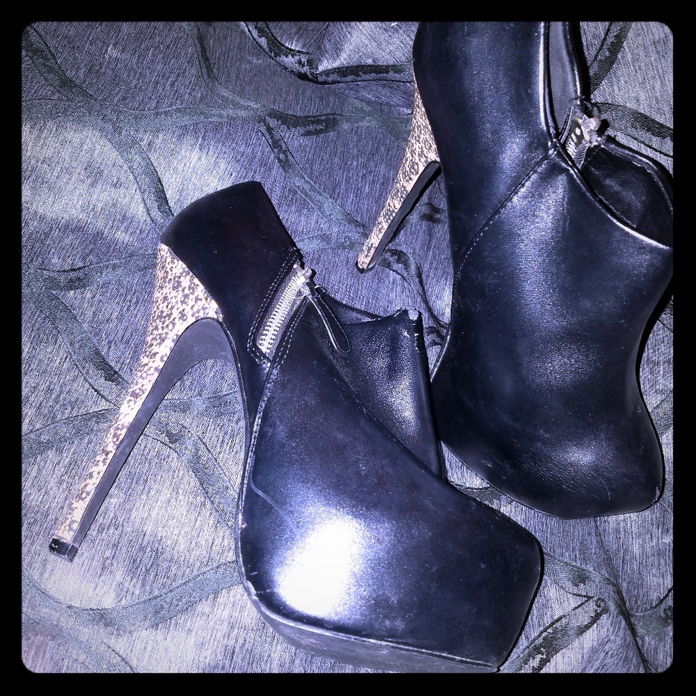 Size 8 stiletto heels